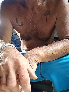 WD-8in naked stripping on cam for live sex video chat