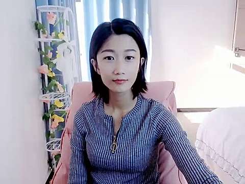 YiYi213 naked stripping on cam for live sex video chat