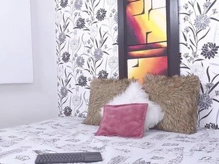 Blanca-Adams nude on cam – live sex chat