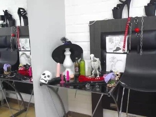 CamilaPark nude on cam – live sex chat