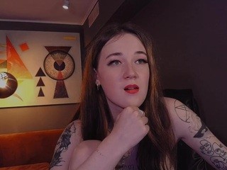 EmiliaEdwards nude on cam – live sex chat