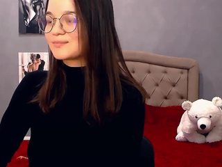 Joanne-Snyder nude on cam – live sex chat