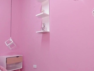Loliita-Wolf nude on cam – live sex chat