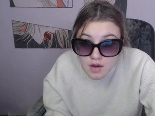 SaylorLin nude on cam – live sex chat