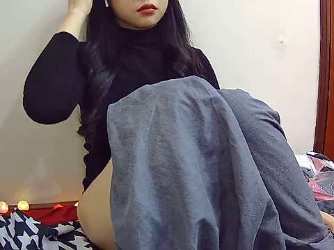 Alex_sweetyy naked stripping on cam for live sex video chat
