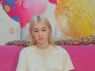 BeatrixWoow nude on cam – live sex chat