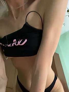 MillanaCute naked stripping on cam for live sex video chat