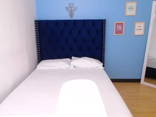 Tiny-whore18 nude on cam – live sex chat