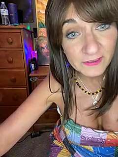 suzyq1972 naked stripping on cam for live sex video chat