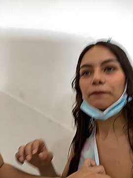 Sweet_Yeimy naked stripping on cam for live sex video chat