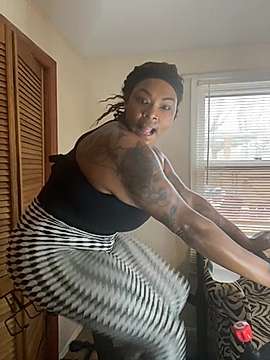 cupthisebony816 naked stripping on cam for live sex video chat