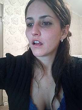 GlamourLedy naked stripping on cam for live sex video chat