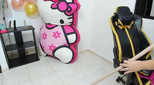 milf_boobies_hot naked stripping on cam for live sex video chat
