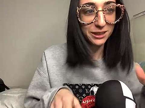 ScarlettModel96 naked stripping on cam for live sex video chat
