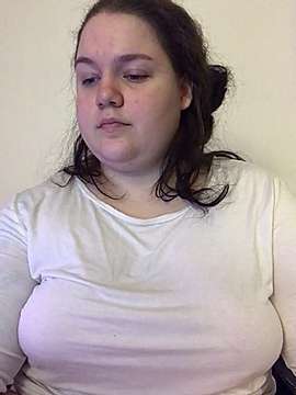 SummerTina naked stripping on cam for live sex video chat