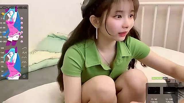 Cute_Top naked stripping on cam for live sex video chat