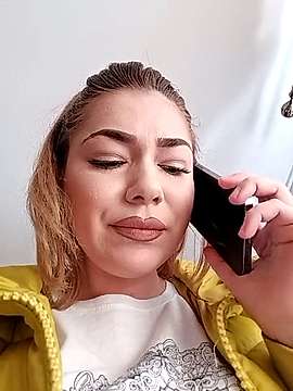 Jessy_Elly naked stripping on cam for live sex video chat