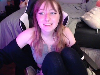 Lilymaybae nude on cam – live sex chat