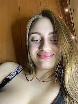 lub_pearch naked stripping on cam for live sex video chat