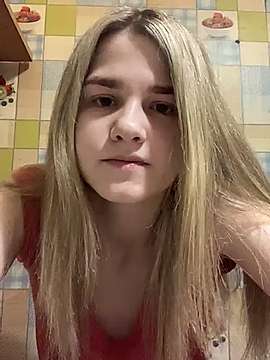 Melisa_Brown naked stripping on cam for live sex video chat
