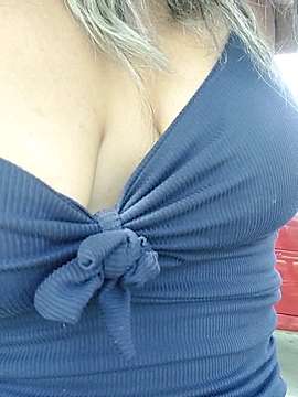 noemi1999 naked stripping on cam for live sex video chat