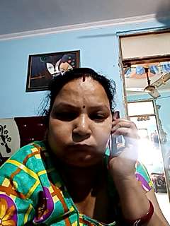 Roohi21 naked stripping on cam for live sex video chat