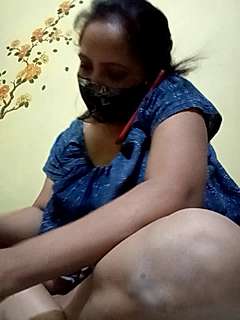 Takeoffd naked stripping on cam for live sex video chat