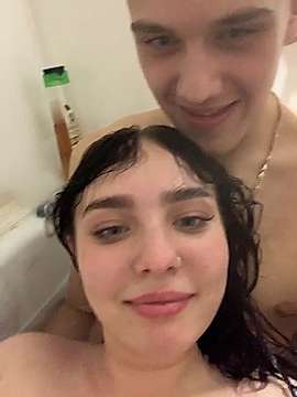 AnnyTommy naked stripping on cam for live sex video chat
