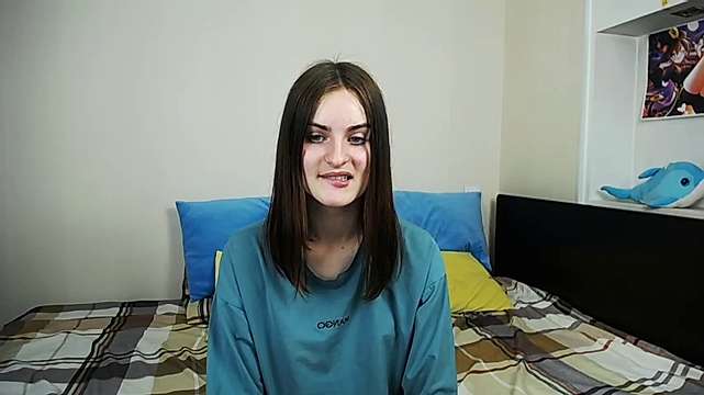 JuneMaja naked stripping on cam for live sex video chat