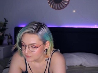 NicoleMyth nude on cam – live sex chat