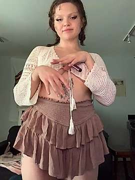 sinfulbabydoll naked stripping on cam for live sex video chat
