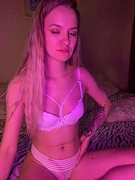 Stunning_Angel naked stripping on cam for live sex video chat