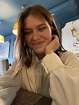 Yea_Bunny naked stripping on cam for live sex video chat