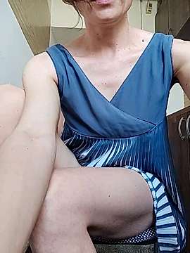 Back2S naked stripping on cam for live sex video chat