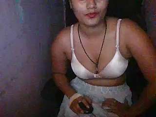 bhabhi42 naked stripping on cam for live sex video chat