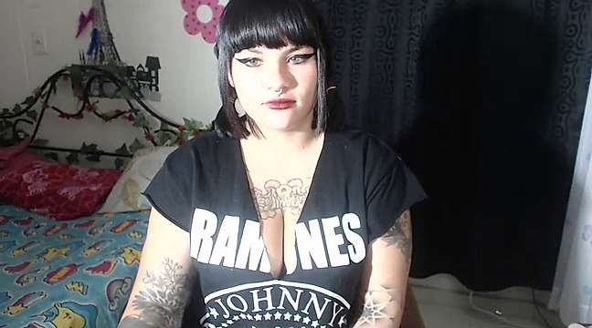 Charles_Leeray naked stripping on cam for live sex video chat