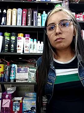 Katherinemurcia naked stripping on cam for live sex video chat