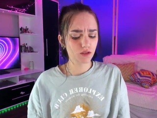 Lilit Leslie nude on cam – live sex chat
