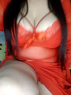 lina-moon1 naked stripping on cam for live sex video chat