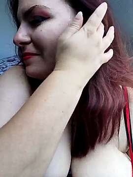 LunaMoongirl naked stripping on cam for live sex video chat