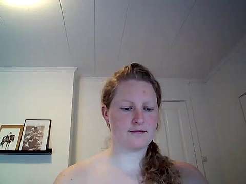 Ninaatje naked stripping on cam for live sex video chat