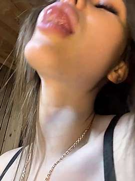 PrincessaHill_ naked stripping on cam for live sex video chat