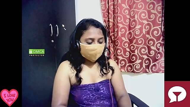 sexynayan23 naked stripping on cam for live sex video chat