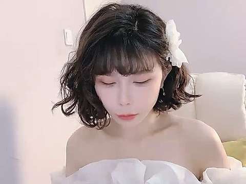 SUGAR_tangtang naked stripping on cam for live sex video chat