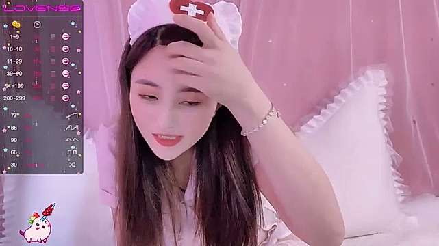 sweety-tangtang naked stripping on cam for live sex video chat