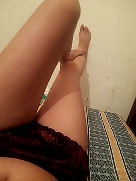 tutty_frutty naked stripping on cam for live sex video chat