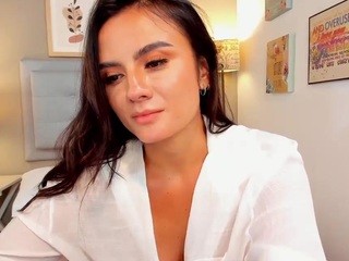 Amaialens nude on cam – live sex chat