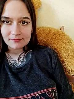 HeartAss naked stripping on cam for live sex video chat