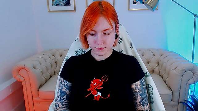 IvyHoney naked stripping on cam for live sex video chat