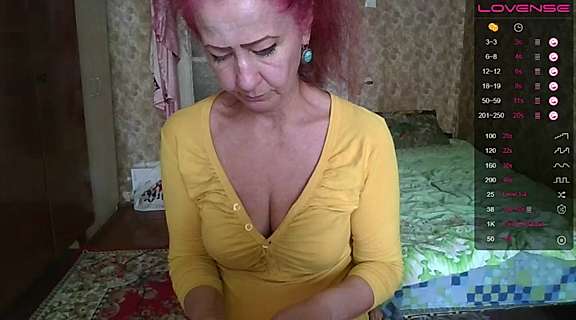 MilayaDFlow naked stripping on cam for live sex video chat